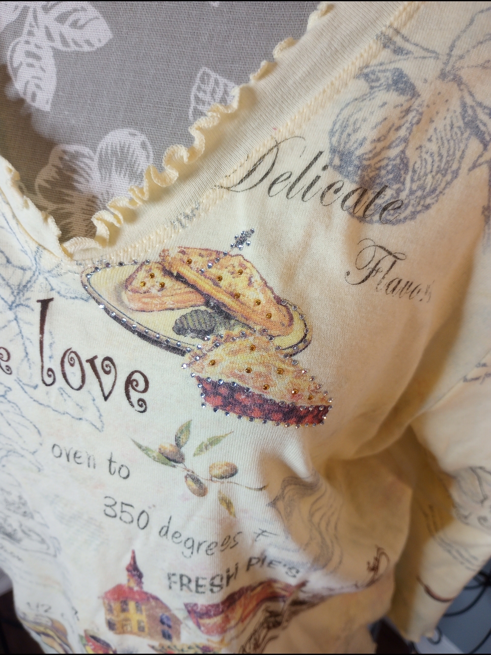 Cactus Pale Yellow Long Sleeve V-Neck Tee with Botanical Print - Picture 6 of 11